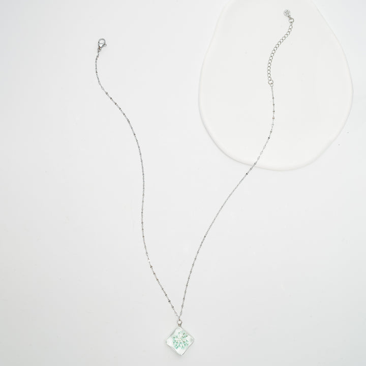 Photo showing full length silver necklace, silver necklace chain, stainless steel necklace, ideas for a Christmas present, fair trade store online