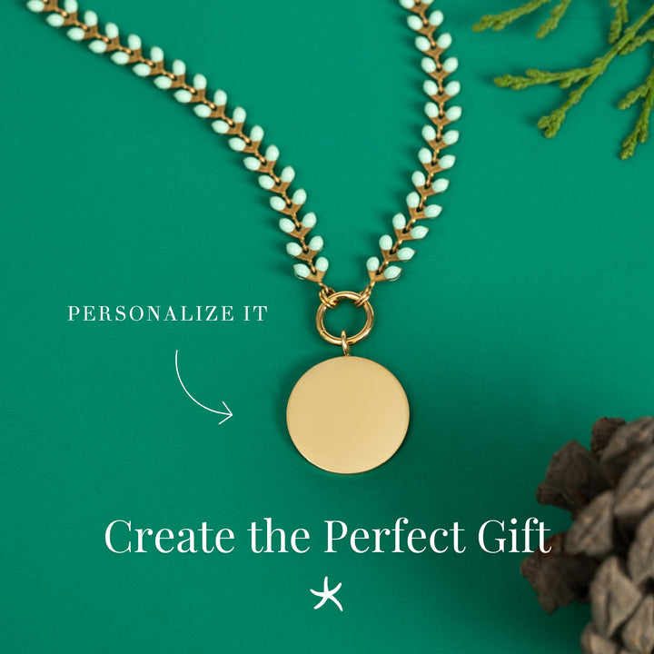 Example photo of how to engrave gold necklace, gold necklaces, best xmas gifts, gift ideas for the holidays