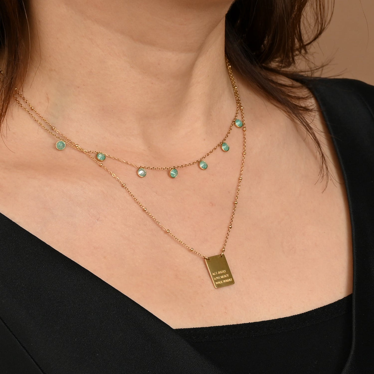 How to Layer Necklaces Without Tangling