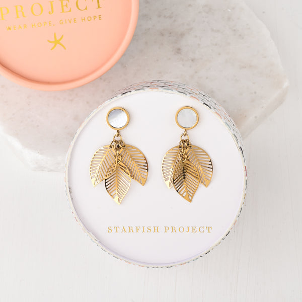 Laurel Bay Pearl Earrings