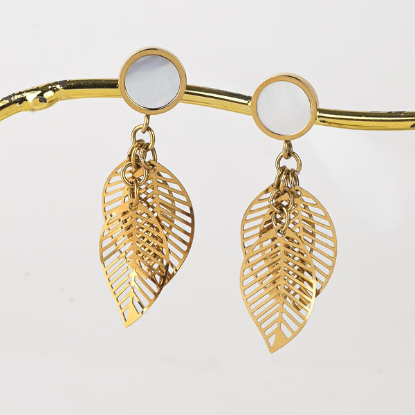 Laurel Bay Pearl Earrings