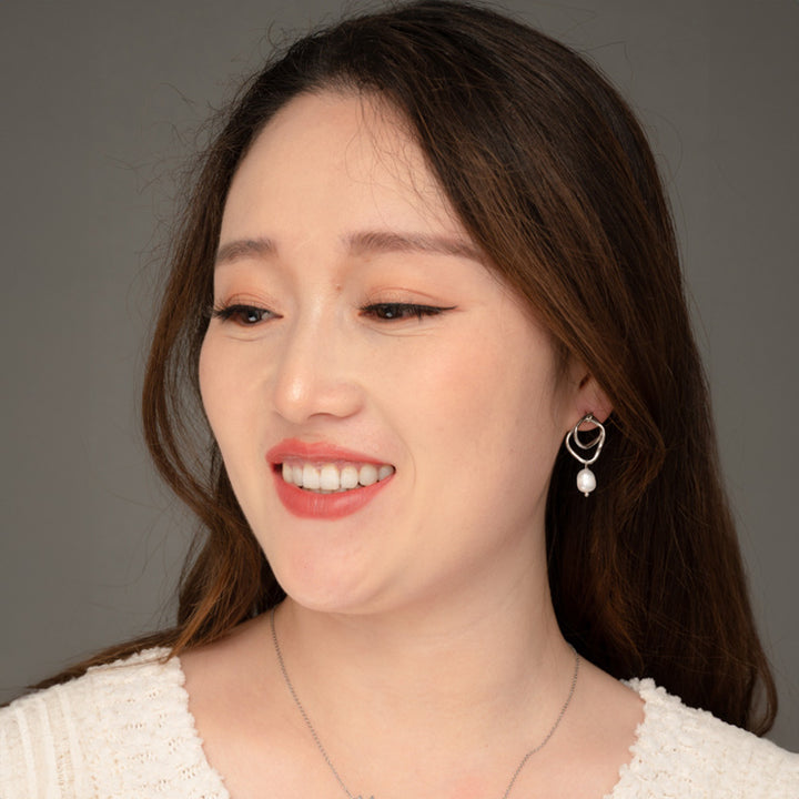 Everlasting Pearl Earrings in White Gold