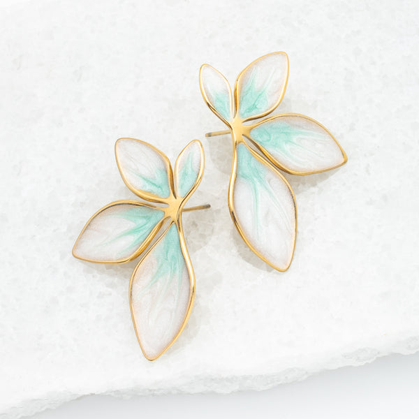 Picture of leaf-shaped earrings, mint and gold earrings, women's earrings, jewelry business, jewelry shop near me, fair trade company