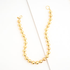 En Vogue Ball Necklace in Gold