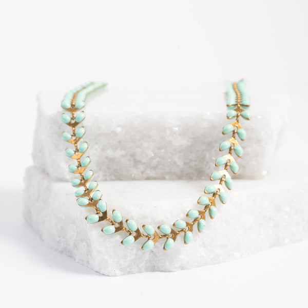 Mint and gold necklace, necklace for layering, seed-shaped necklace, necklace with symbolism, jewelry for women, women's freedom business