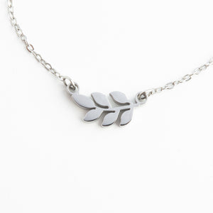 Rowen Leaf Necklace in Silver