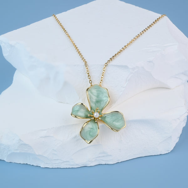 Hope in Bloom Necklace in Mint