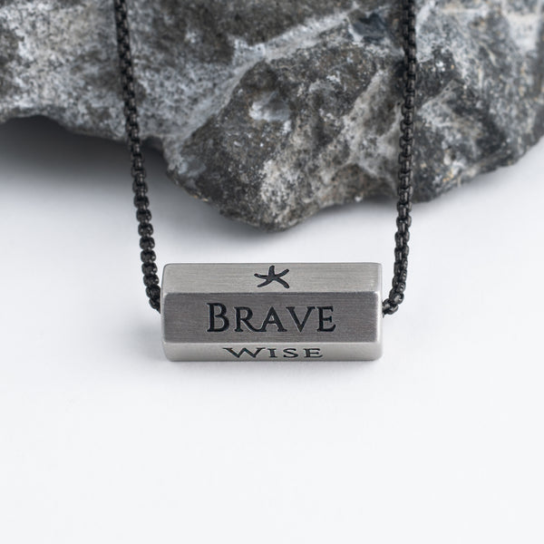 The Pillar Necklace – Silver