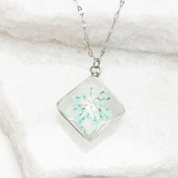 Women's silver necklace with floral pendant, dried flower pendant, floral silver necklaces, best Christmas presents, jewelry company for women