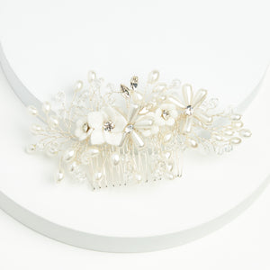 Pearl Blossom Dainty Flower and Crystal Comb