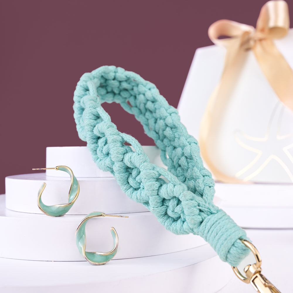 Jewelry and accessory gift set, mint earrings and phone strap gift set deal, gift packaging, surprises for Christmas