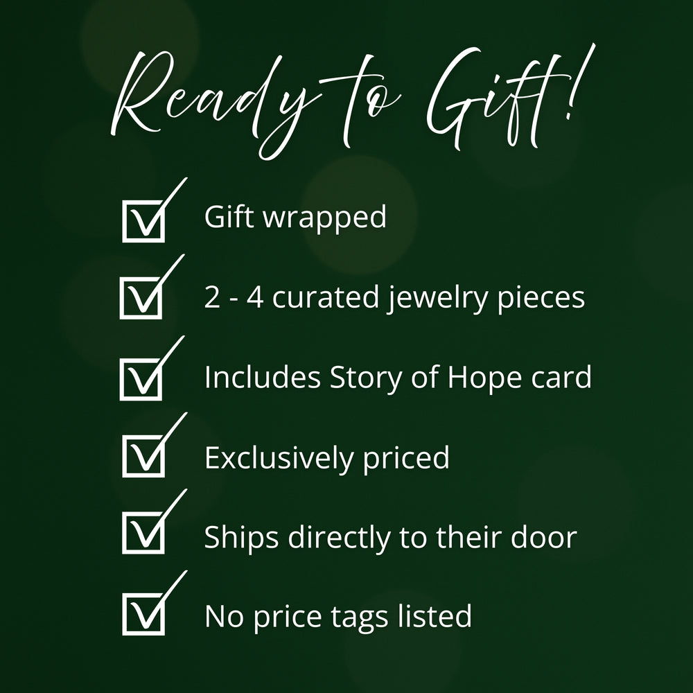 gift wrapped, discount, best gift, Christmas gift, highlighting features of a gift set.